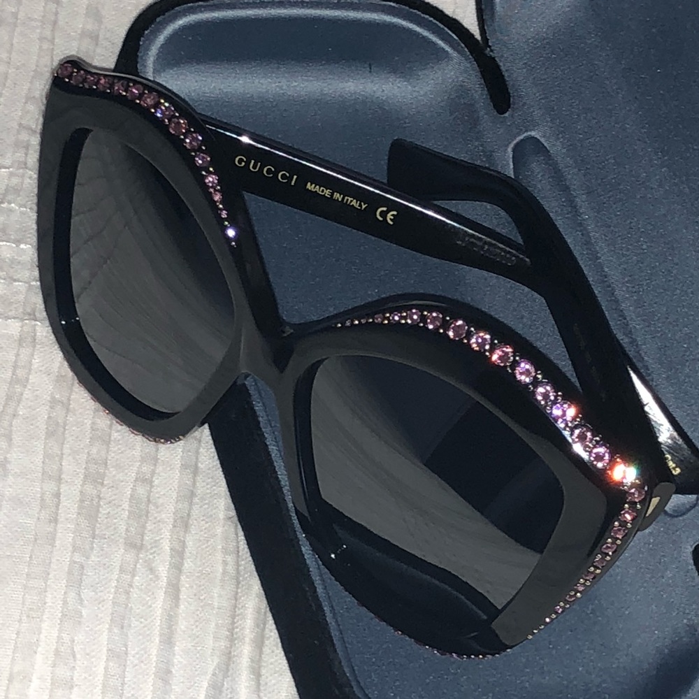 GUCCI sunglasses *SOLD*